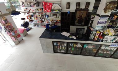 casa-local en venta en latino. Cod V26304