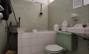 casa-local en venta en latino. Cod V26304