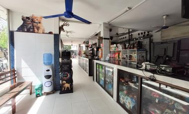 casa-local en venta en latino. Cod V26304