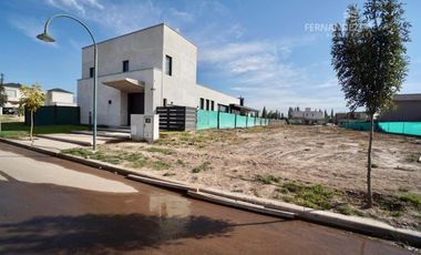 VENDE Lote 840 m2 Exclusivo Barrio Privado &quotLa Toscana" Vistalba