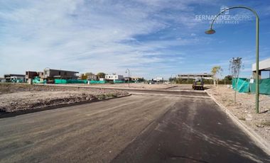 VENDE Lote 840 m2 Exclusivo Barrio Privado &quotLa Toscana" Vistalba