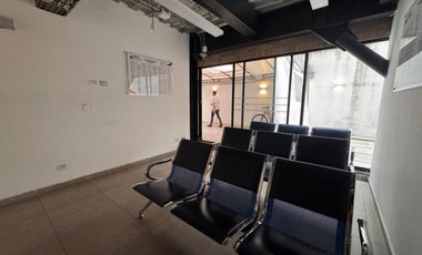 edificio en arriendo en la castellana. Cod A700605