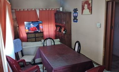 Casa para 2 Familias en venta en Villa Dominico