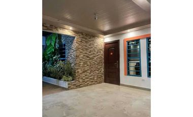 VENDO CASA EN LA CHORRERA BARRIO COLON BARRIO TORNO  5R