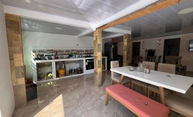 casa en venta en la victoria. Cod V101933