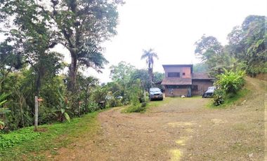 finca en venta en la elvira. Cod V940