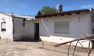 5 Locales En Venta y Casa 3 Ambientes Sobre Av. Principal - Moreno Norte