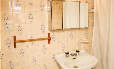 Casa 3 amb. + departamento con entrada independiente
