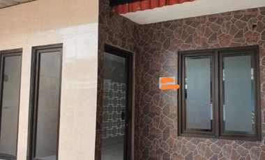 rumah di Mulyosari Tengah Hadap Utara, Strategis