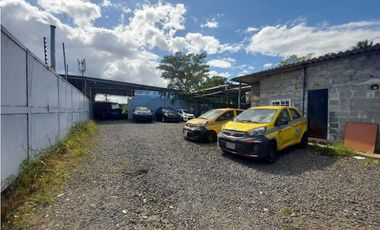 SE VENDE GALERA EN JUAN DIAZ