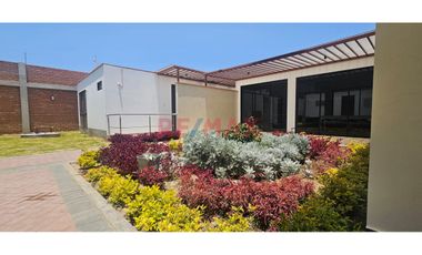 Venta De Casa De Campo Multifuncional En Campiña De Moche