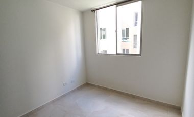 apartamento en arriendo en c.r escarlata piso 2 sin ascensor. Cod A13717
