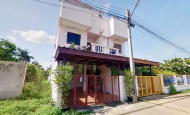 2 Bedroom Townhouse for sale in San Klang, Chiang Mai