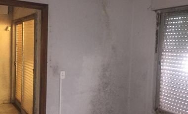 Casa con detalles a refaccionar, Junín (BA).
