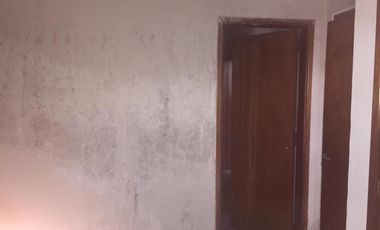Casa con detalles a refaccionar, Junín (BA).