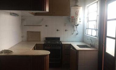 Casa con detalles a refaccionar, Junín (BA).