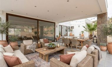 Exclusiva Casa en venta de 6 dorm. en Curacaví