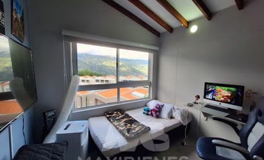 casa en venta en girardota. Cod V55218