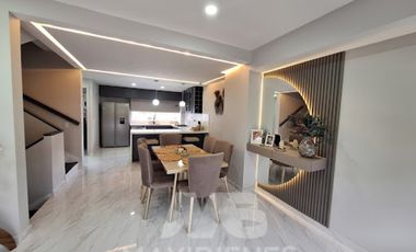 casa en venta en girardota. Cod V55218