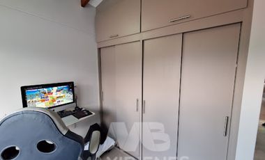 casa en venta en girardota. Cod V55218