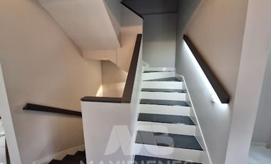 casa en venta en girardota. Cod V55218