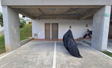 casa en venta en girardota. Cod V55218