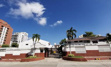 casa condominio en arriendo/venta en altos de riomar. Cod A103565