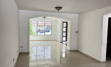 casa condominio en arriendo/venta en altos de riomar. Cod A103565