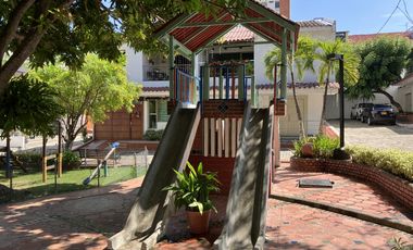 casa condominio en arriendo/venta en altos de riomar. Cod A103565