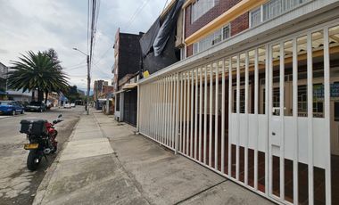 apartamento en arriendo en santa rita-puente aranda. Cod A125292