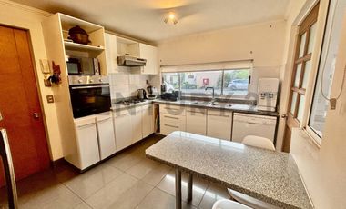 SE VENDE HERMOSA CASA EN SANTA ELENA CHICUREO NORTE
