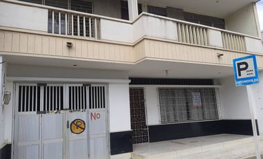CASA EN VENTA BARRIO CENTRO | 778