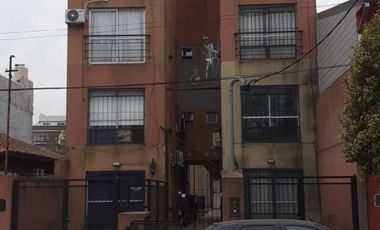 DEPARTAMENTO MONOAMBIENTE A UNA CUADRA DE IMPORTANTE AVENIDA ZONA MORÓN