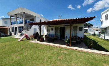 VENDO CASA EN PLAYA THE VILLAGE