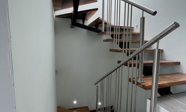 Hermosa casa en Santillana parque Residencial