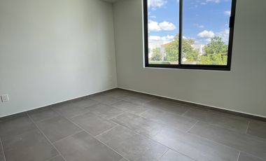 Hermosa casa en Santillana parque Residencial