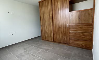 Hermosa casa en Santillana parque Residencial