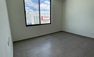 Hermosa casa en Santillana parque Residencial