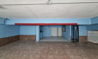 VENTA DE LOCALES JUNTOS EN PLANTA BAJA EN PLAZA LA NORIA! EXCELENTE UBICACION!