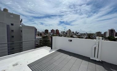 Departamento de dos ambientes al contrafrente a la venta en Wilde