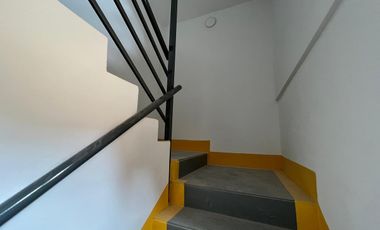 Departamento de dos ambientes al contrafrente a la venta en Wilde