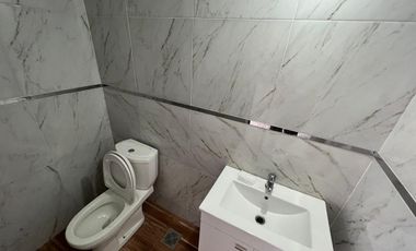 Departamento de dos ambientes al contrafrente a la venta en Wilde