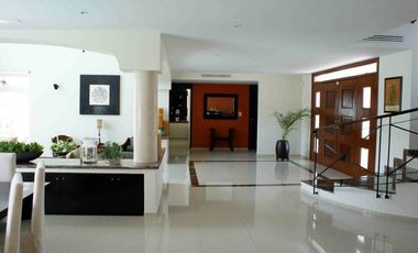 Villa Magna Cancun casa en venta estilo california.