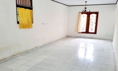 Rumah Kontrakan Dekat RSUD Matraman, Pasar Pramuka