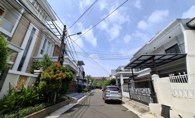 Rumah Janur Elok, Kelapa Gading