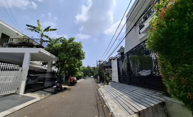 Rumah Janur Elok, Kelapa Gading