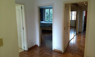 Venta de casa 5 ambientes Haedo
