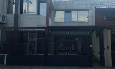 Venta de casa 5 ambientes Haedo