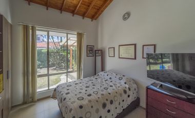 SE VENDE CASA EN CONDOMINIO EN LA MORADA. Cod V7381