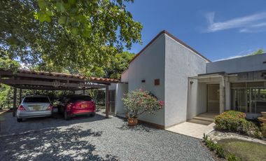 SE VENDE CASA EN CONDOMINIO EN LA MORADA. Cod V7381